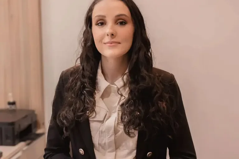Dra. Millena Mello, chefe veterinária da VetôPet