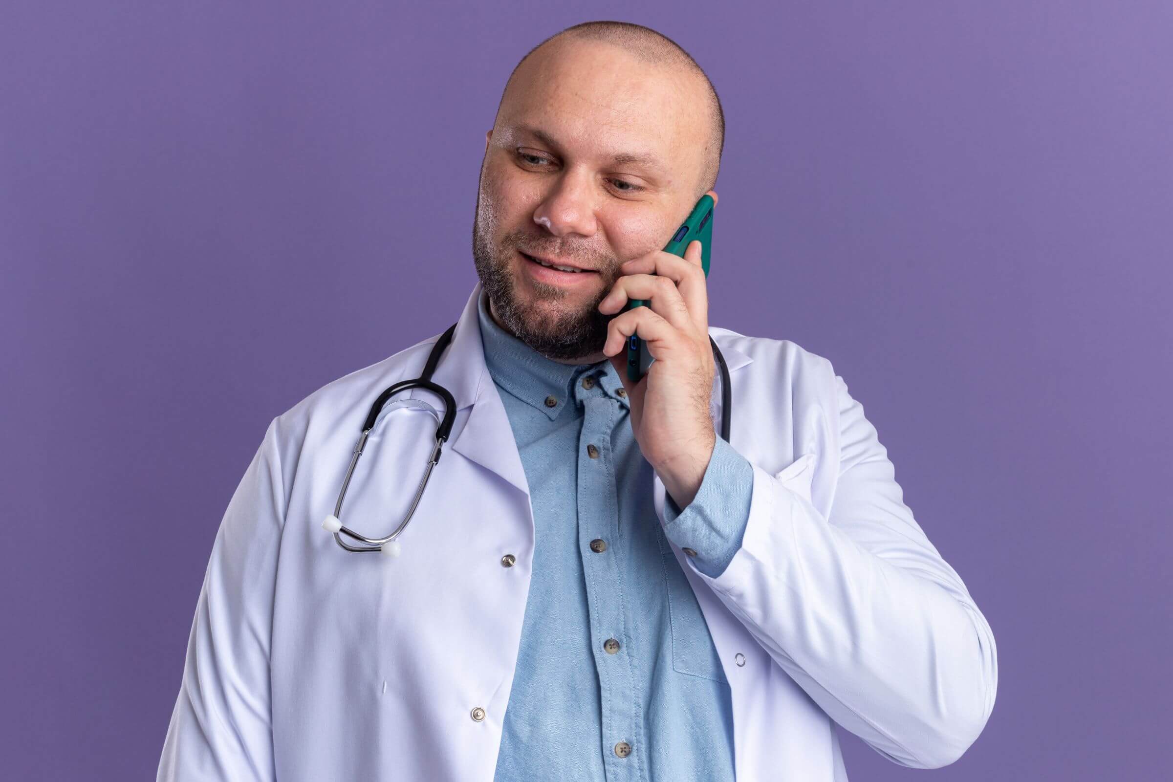 Posso ligar para um veterinário 24h só para tirar dúvida? clínica veterinária 24h