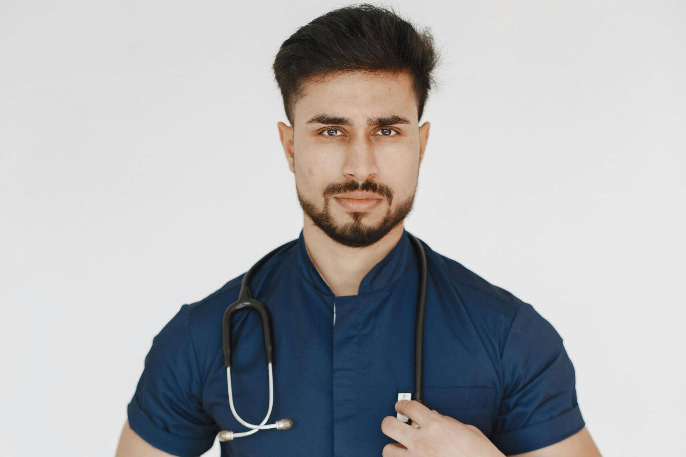 Internamento com acompanhamento de especialistas: como funciona, clínica veterinária 24h