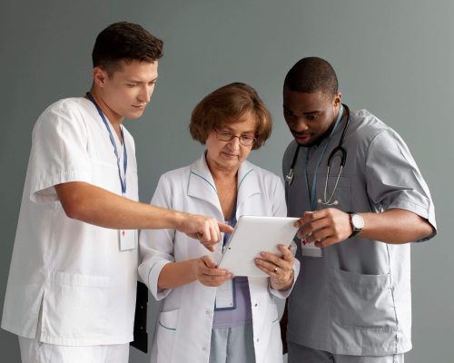 Vantagens de hospital veterinário com especialistas, clínica veterinária 24h