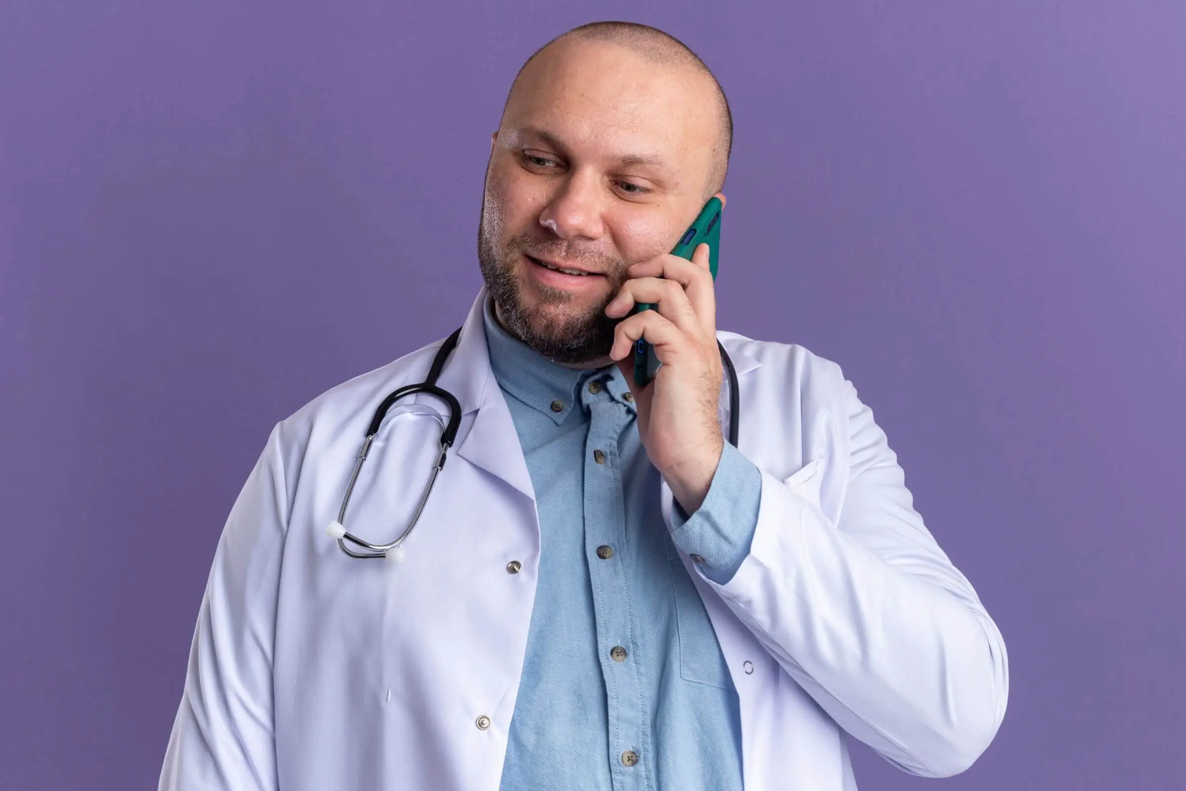Posso ligar para um veterinário 24h só para tirar dúvida? clínica veterinária 24h