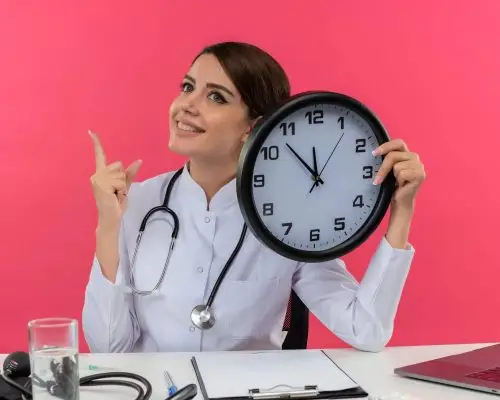 Qual o melhor horário para levar meu pet no veterinário? clínica veterinária 24h
