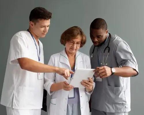 Vantagens de hospital veterinário com especialistas, clínica veterinária 24h